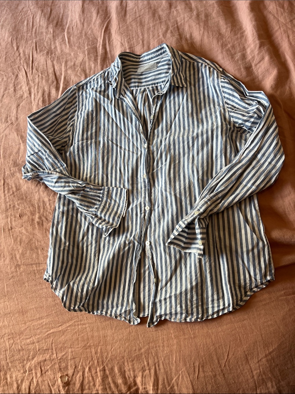 Everlane Blue and White Striped Button-Down Shirt - Picture 6 of 8